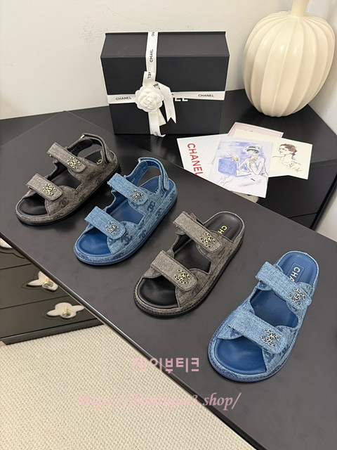 샤넬 벨크로 슬리퍼 샌들 (2color)