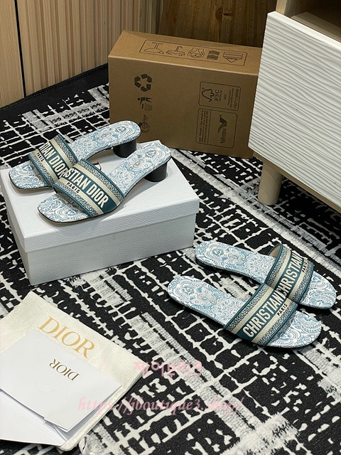 디올 디웨이 슬리퍼 (플랫,힐)