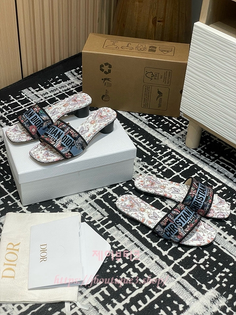 디올 디웨이 슬리퍼 (플랫,힐)