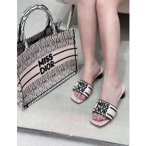 디올 디웨이 슬리퍼