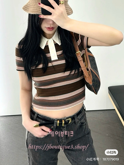 셀린느 카라 티셔츠