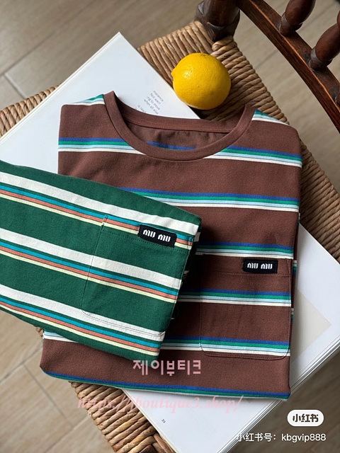 미우미우 긴팔 티셔츠