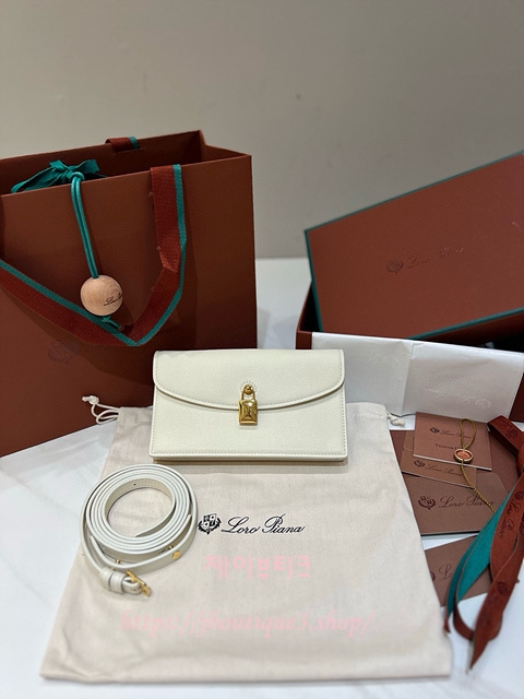 로로피아나 엑스트라 포셰트