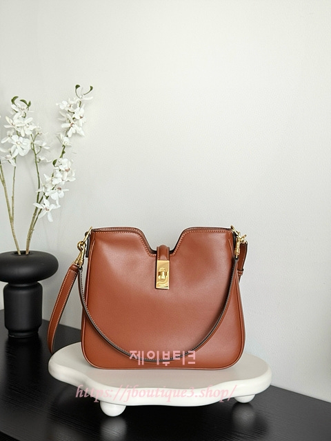 셀린느 소프트 16 까미유 백 스몰