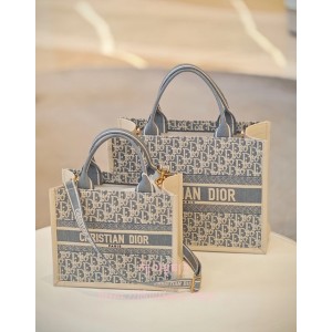 디올 북토트백 (스몰,미디엄)