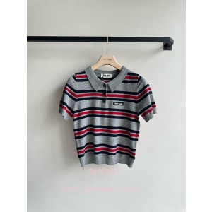 미우미우 반팔 카라 티셔츠