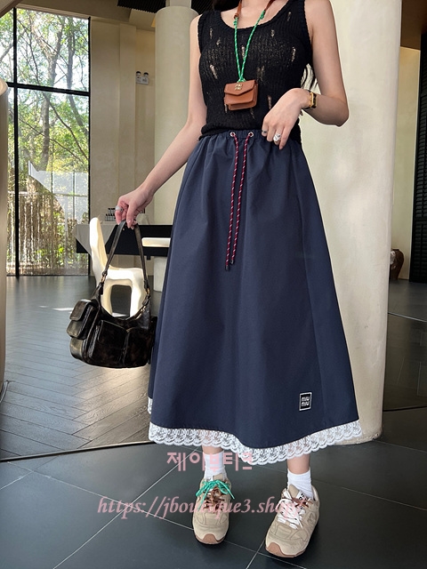 미우미우 스커트