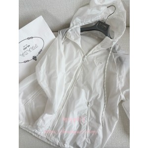 프라다 바람막이