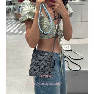 바오바오 프리즘 숄더백