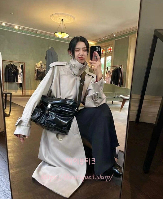 프라다 레더 숄더백