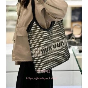 미우미우 라피아 린넨 토트백