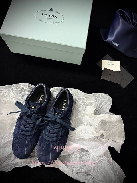 프라다 스니커즈