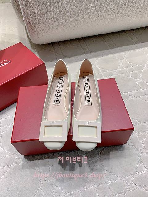 로저비비에 펌프스