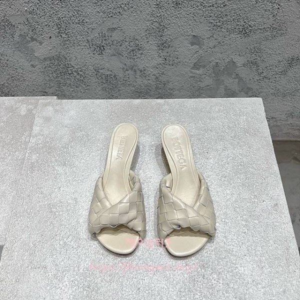 보테가 베네타 블링크 뮬