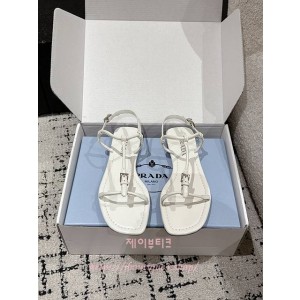 프라다 샌들