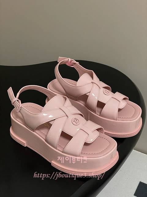 루이비통 샌들