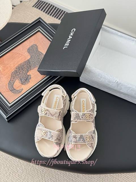 샤넬 벨크로 샌들