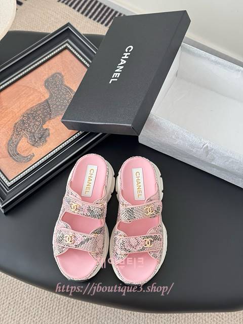 샤넬 벨크로 슬리퍼