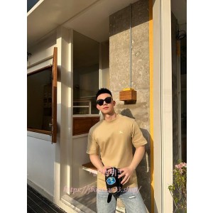 버버리 반팔 티셔츠 (남녀 공용)