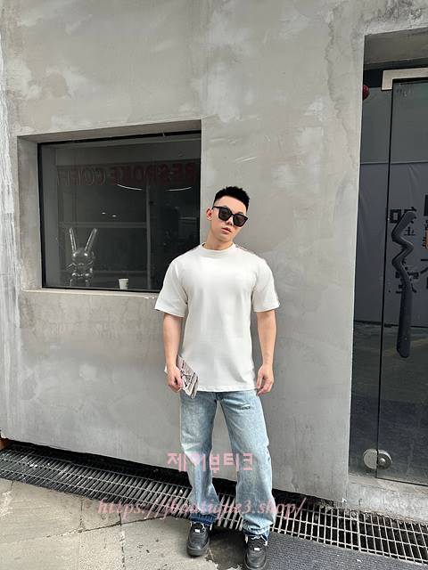 버버리 반팔 티셔츠 (남녀 공용)