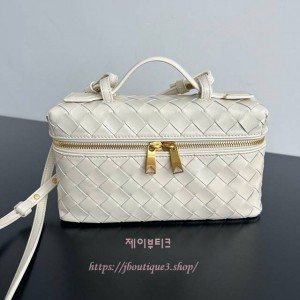 보테가 베네타 베니티 케이스