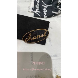 샤넬 브로치