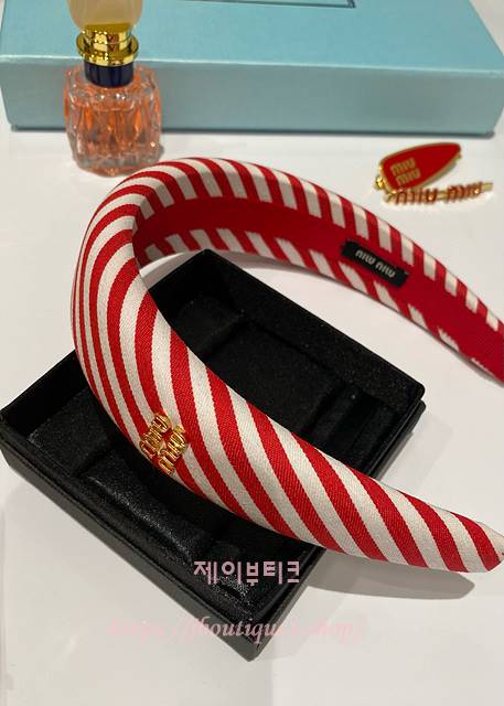 미우미우 헤어밴드