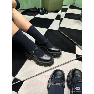 프라다 메리제인