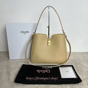 셀린느 소프트 16 까미유 백 미디엄