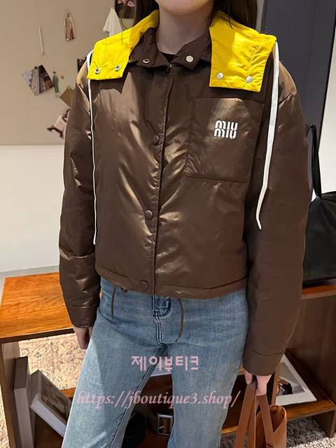 미우미우 점퍼