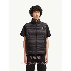 몽클레어 Emeishan 남성 패딩 베스트