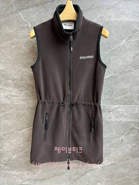 미우미우 플리스 드레스