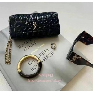 생로랑 CASSANDRE MATELASSÉ CARRÉ 체인 파우치