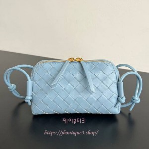 보테가 베네타 콘서트 파우치