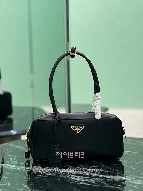 프라다 레더 탑 핸들백 미디엄