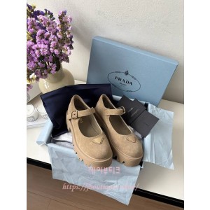 프라다 메리제인