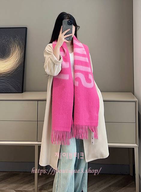 자크뮈스 머플러 목도리