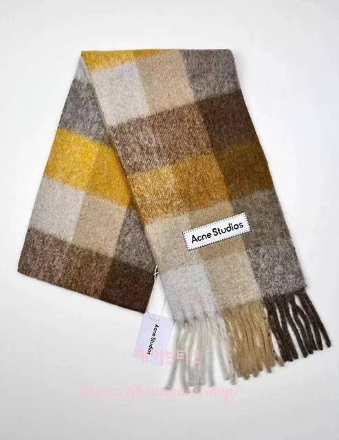 아크네 스튜디오 목도리 머플러