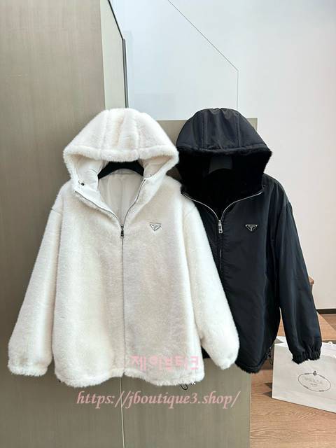 샤넬 리버서블 퍼 집업 후드 (2color)