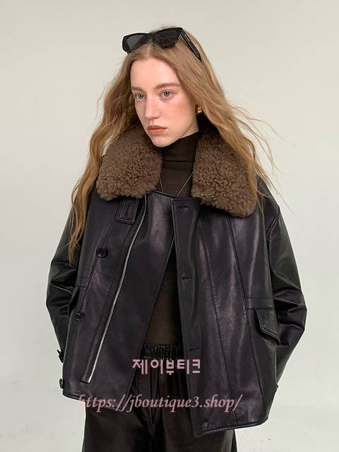 르메르 레더 시어링 카라 블루종 자켓