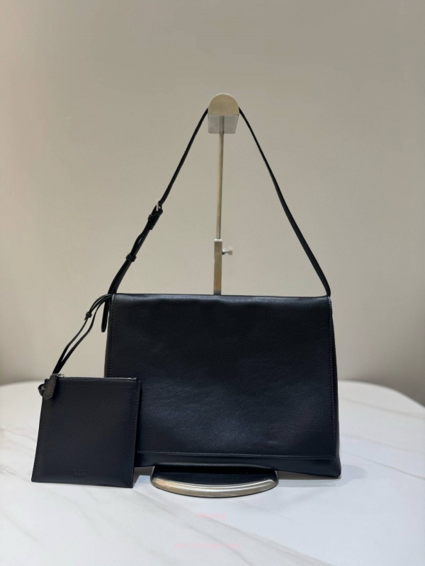 더로우 Nan 가죽 메신저 백