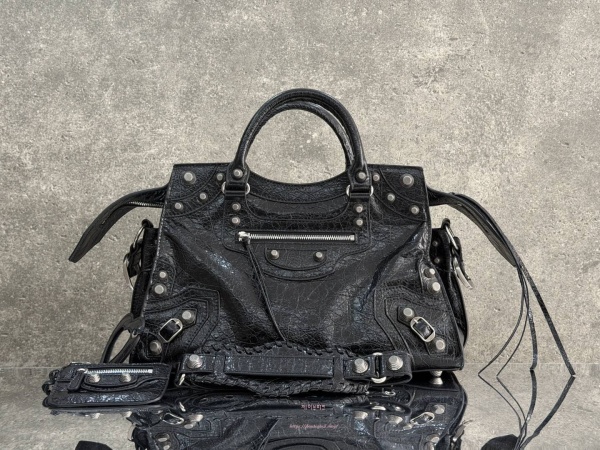 발렌시아가 네오 카골백