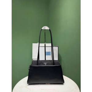 프라다 패시지 미디엄 가죽 백