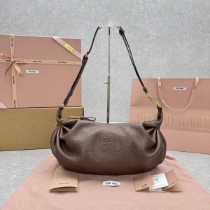 미우미우 숄더백