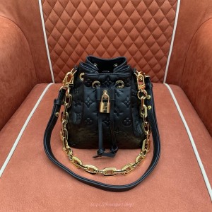 미우미우 쿠상 버킷