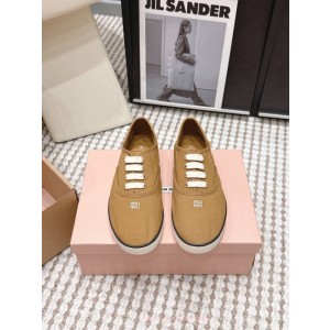 미우미우 스니커즈