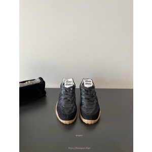 미우미우 스니커즈