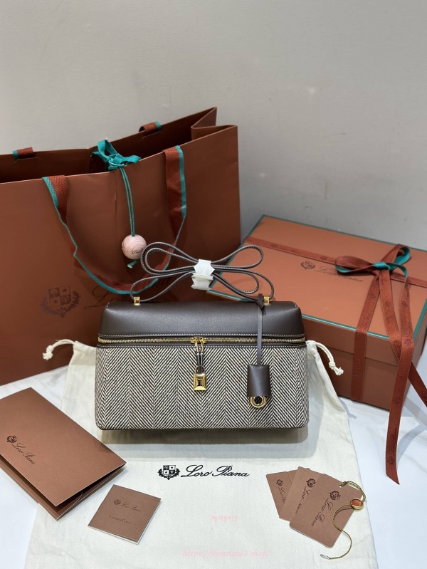 로로피아나 엑스트라 백 L27