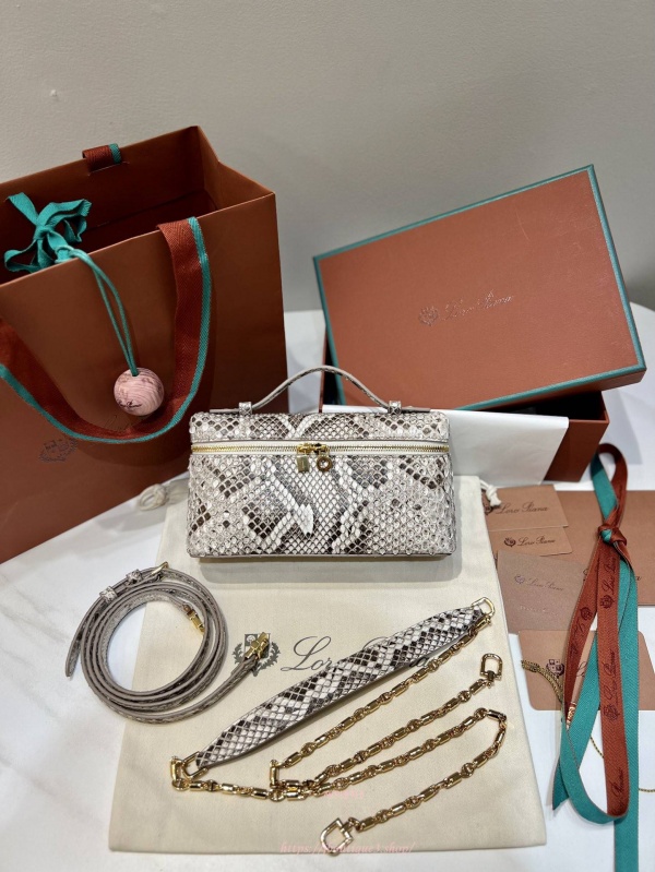 로로피아나 엑스트라 포켓 파우치 L19