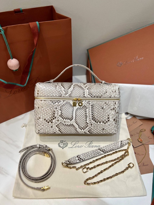 로로피아나 엑스트라 포켓 파우치 L27